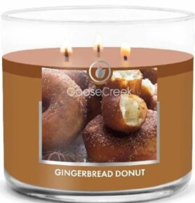 Goose Creek - Perníková kobliha Aromatická svíčka ve skle 411 g