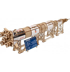 3D mechanický model - NASA Raketa Saturn V (Ugears)