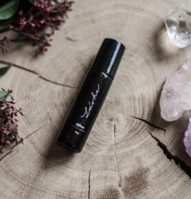 Alma Přírodní olejový parfém "Láska", 10ml