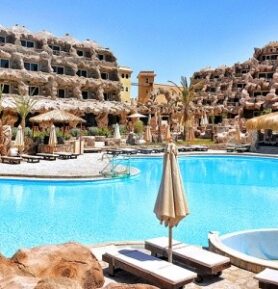 Caves Beach Resort Hurghada