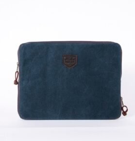 Alaskan Maker Pouzdro na notebook Paxson Navy 13,6"