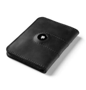 Crazy Horse Craft Kožená peněženka na pas a airtag carbon black