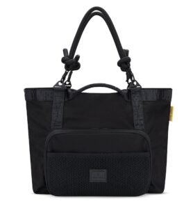 Johnny Urban Velká taška přes rameno Cassie black 19l