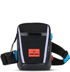 Johnny Urban Crossbody taška Lex černofialová 2l