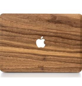 WoodWe dřevěný ochranný kryt z pravého dřeva Ořech na Macbook Air 13" bez TOUCH ID