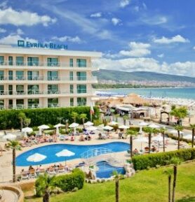 Dit Evrika Beach Club