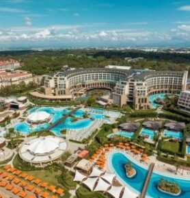 Kaya Palazzo Golf