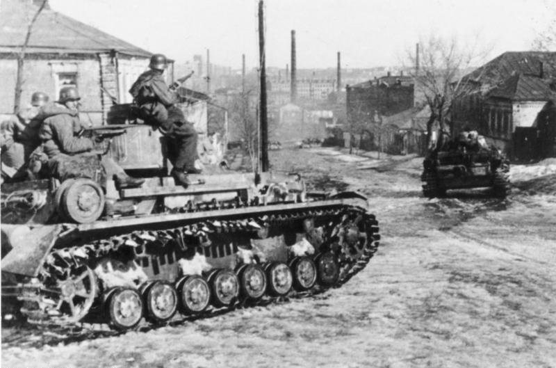 Bitva o Charkov - Bundesarchiv, Bild 101III-Zschaeckel-189-13 / Zschäckel, Friedrich / CC-BY-SA 3.0, CC BY-SA 3.0 DE , via Wikimedia Commons