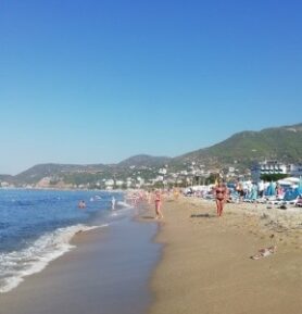 Kleopatra Ada Beach