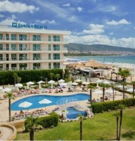 Dit Evrika Beach Club