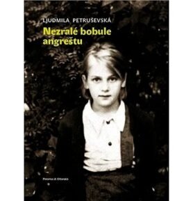 Nezralé bobule angreštu