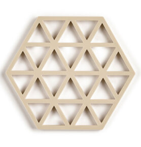 Zone Denmark Silikonová podložka pod horké Triangles Birch