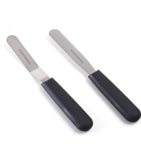 Blomsterbergs Kuchyňská stěrka na polevu a dorty 11 cm (2 ks)