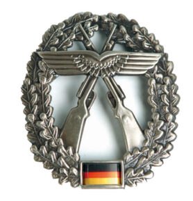 Bundeswehr odznak BW na baret Luftwaffen-Sicherungstruppe