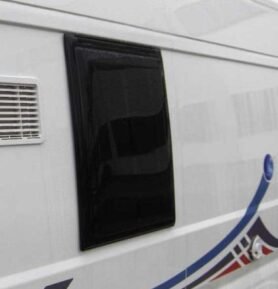 Výklopné okno pro Fiat Ducato / Citroen Jumper / Peugeot Expert od roku výroby 2006 Varianta: Boční okno - tónované 500 x 520 mm