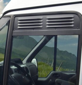 REIMO Okenní větrací mřížka pro kabinu řidiče Ford Transit od roku 2000 a 2014 Varianta: Ford Transit od roku 05/2014