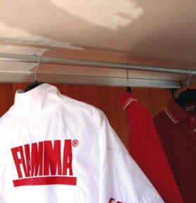 FIAMMA Zábradlí na oděvy Carry Rail pro zadní garáž