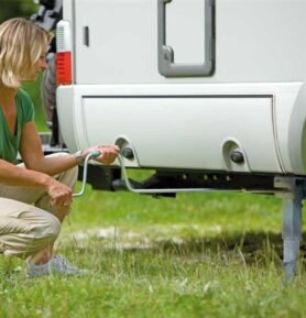 Zvedací podpěry Al-KO ClickFix - Mechanické provedení