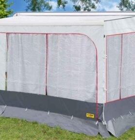 Závěs na čelní stěnu Fiamma Caravanstore 440 bílý