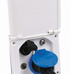 REIMO Multifunkční venkovní zásuvka Quattro - 230V/12V,  anténa/satelit Barva: Bílá