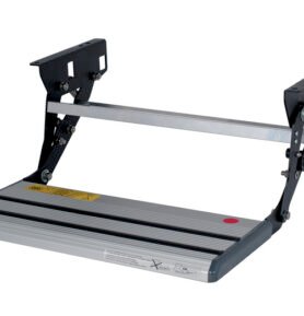 LIPPERT Manuální hliníkový schůdek - šířka nášlapu 440 mm