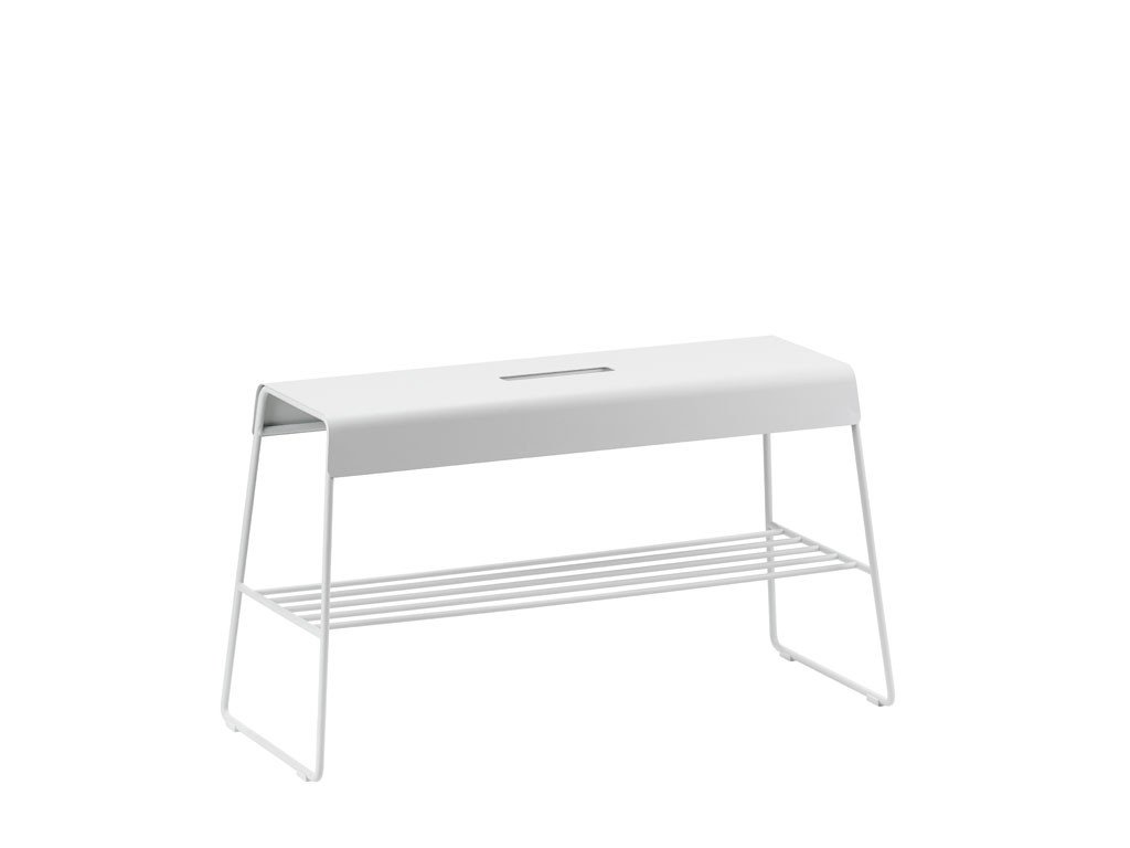 Zone Denmark Kovová lavice s policí A-Bench Outdoor Soft Grey