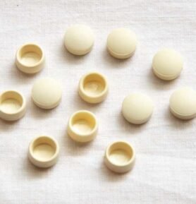 Krycí víčka Dometic Ø 10,5 mm slonová kost 12 kusů