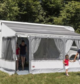 FIAMMA Přední rozšiřující sada bočních panelů markýzy pro Privacy Room