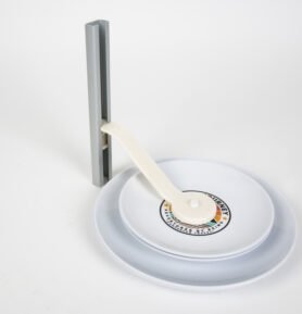 Držák talířů CAMP4