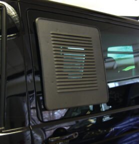 REIMO Větrací mřížka pro posuvná boční okna pro VW T6.1 od roku 06/2019 Strana: řidiče