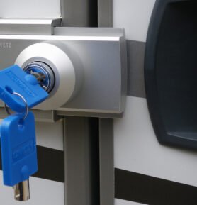 IMC Créations Přídavný zámek pro dveře obytného vozu nebo karavanu