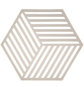 Zone Denmark Silikonová podložka pod horké Hexagon Warm Grey