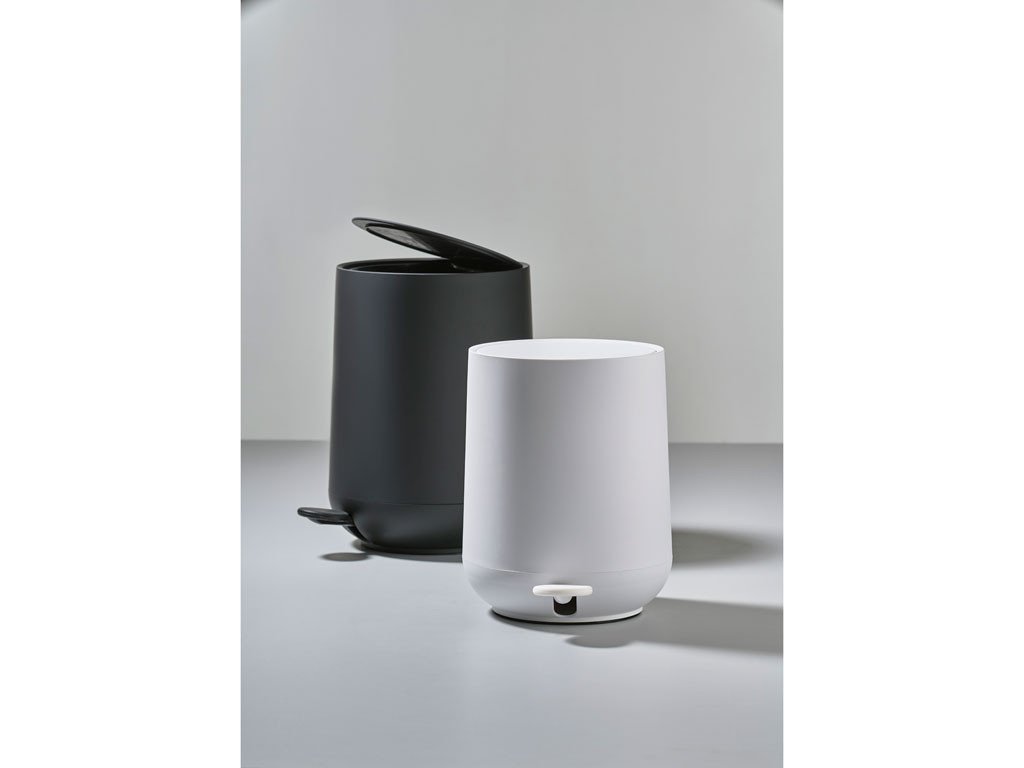 Zone Denmark Koupelnový pedálový koš Nova 3l Soft Grey - Obrázek 2