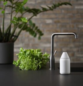 Zone Denmark Kuchyňský dávkovač mýdla Singles Warm Grey