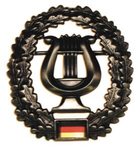 Bundeswehr odznak BW na baret Musikkorps kovový