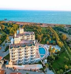 Royal Atlantis Beach