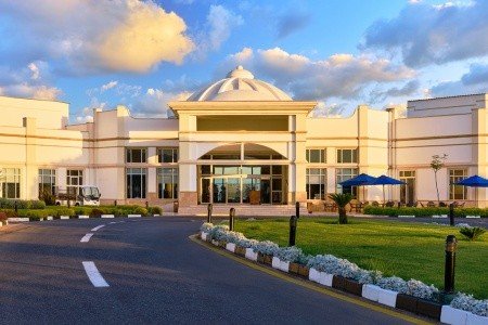 Renaissance Golden View Beach Resort - Obrázek 3