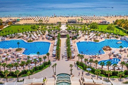 Dit Majestic Beach Resort