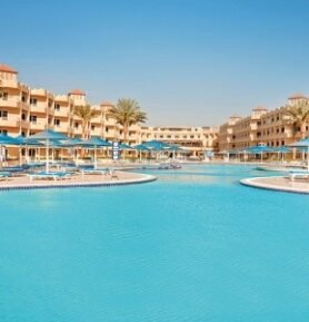 Amwaj Beach Club Resort & Aqua Park