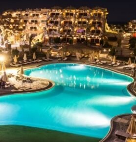 Caves Beach Resort Hurghada