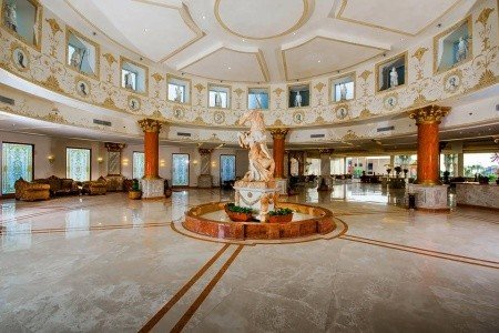 Titanic Palace Resort