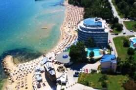Sirius Beach