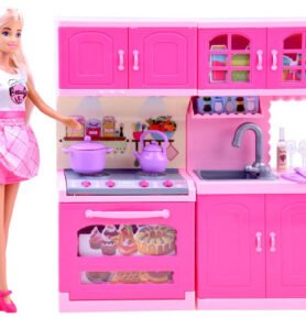 Panenka Anlily Hospodyňka v kuchyni 30 cm