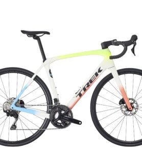 Trek Domane SL 5 Gen 4 2026 56 bílá
