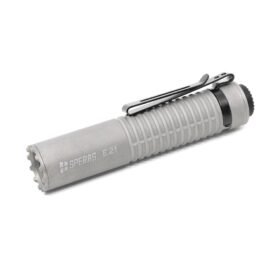 SPERAS svítilna E21 dobíjecí, kompaktní, 2000 lumenů, 322 metrů, IP68 TITAN