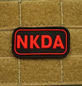 JACKETS TO GO nášivka KREV NKDA plast ČERNÁ/ČERVENÁ