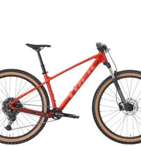 Trek Marlin 6 Gen 3 2026 S červená