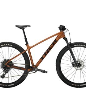 Trek Marlin 7 Gen 3 2024 ML oranžová