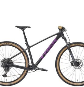 Trek Marlin 7 Gen 3 2026 M černá/fialová