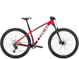 Trek Procaliber 6 2025 ML červená